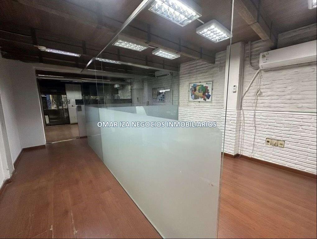 Venta local industrial, comercial o deposito. Galpon en La