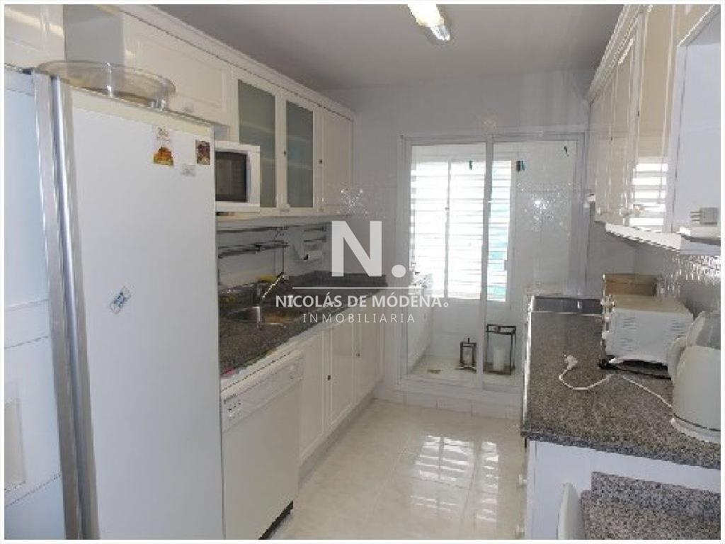 Apartamento en Venta de 3 Dormitorios en Edificio