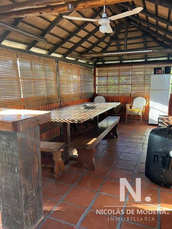 Casa en Pinares - Se acepta Permuta por Apartamento. Consul