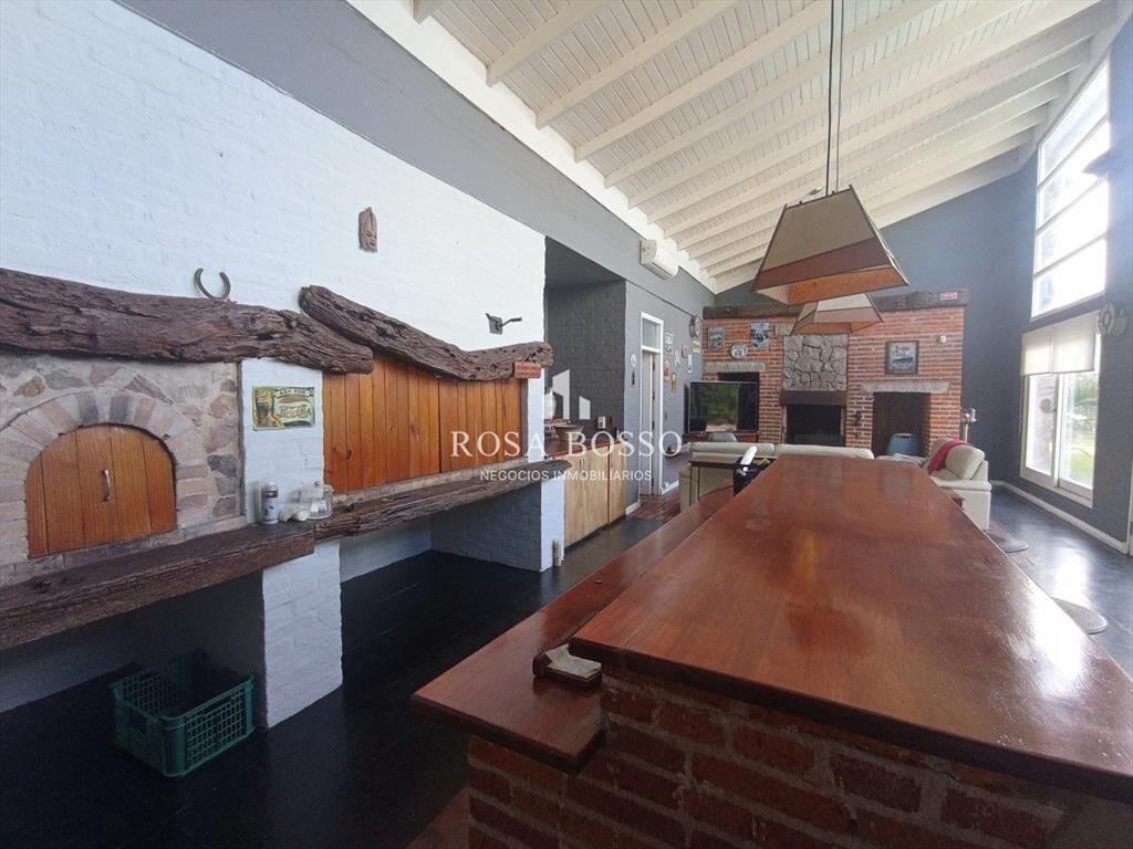 Hermosa casa para la venta con una vista