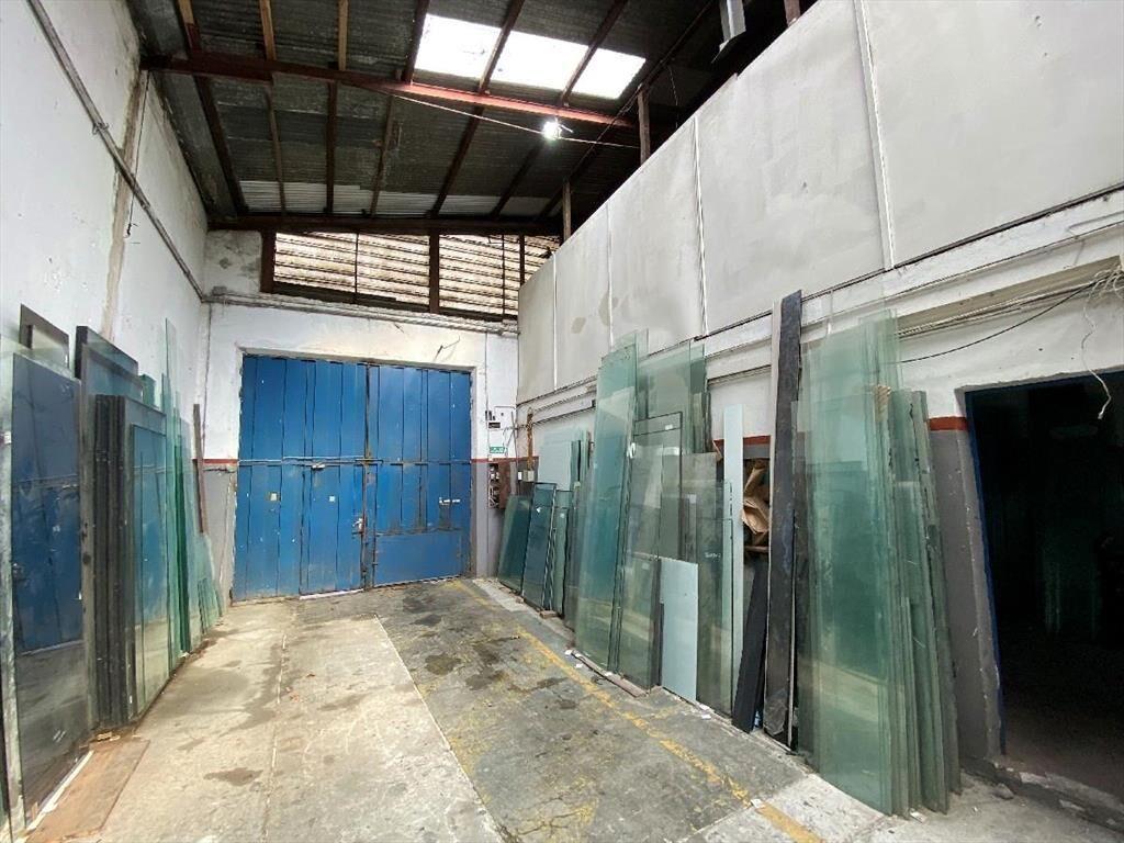 Venta local industrial Goes La Comercial
