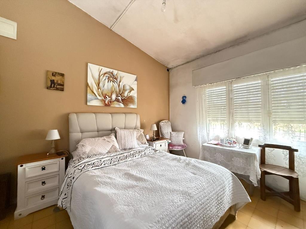 VENTA CASA Y APTO 3 Y 1 DORM LAS PIEDRAS RENTA.
