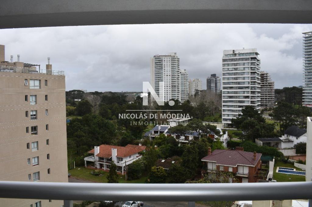 Apartamento de 3 dormitorios en Playa Brava, del