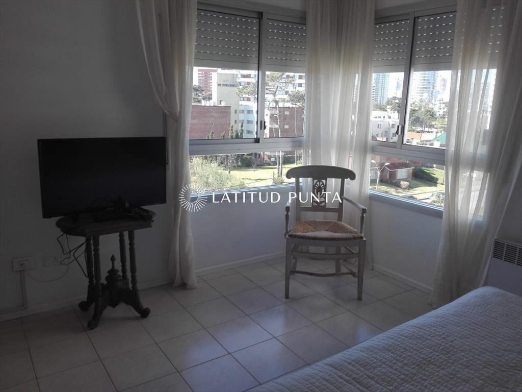 Apartamento en Chiverta, 2 dormitorios y medio