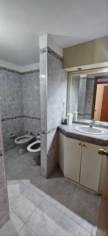 Divino en venta apartamento en Punta Gorda 3 dormitorios y