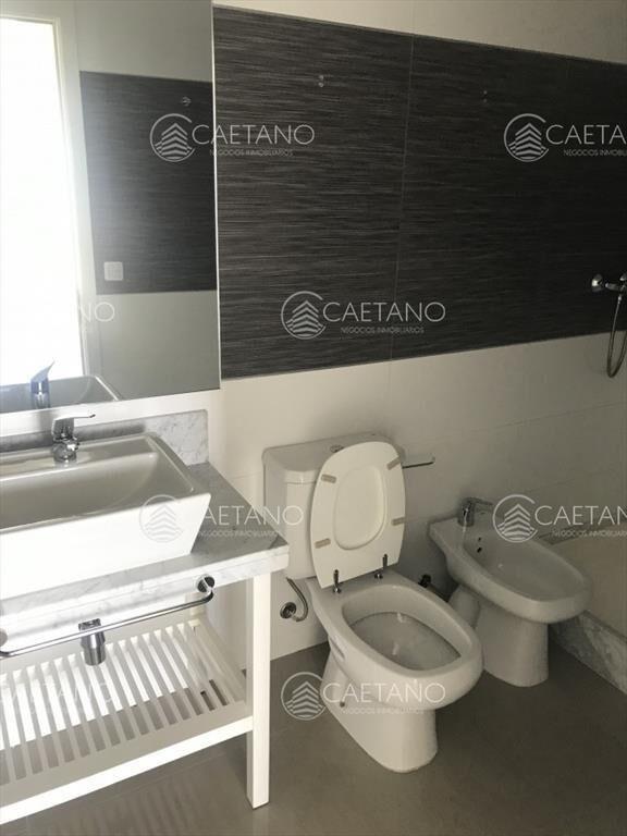 Apartamento en Torre One II. Al frente. unidad de