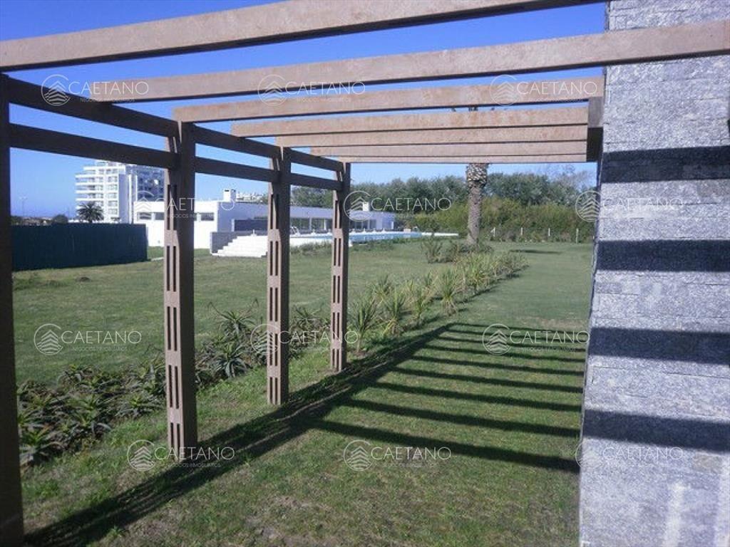 Apartamento en Punta del Este, Brava