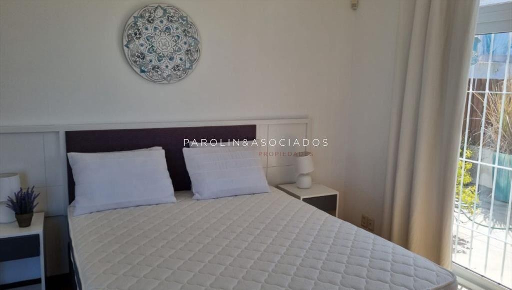 Casa En Venta Ubicada en La Barra Con Vista Al