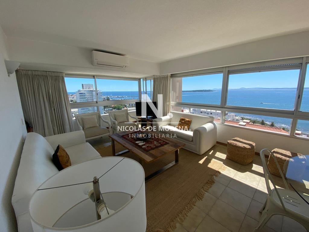 Apto en Peninsula de 3 dor, 3 baños cocina con