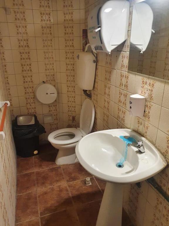 local - 18 de julio y Paraguay, apto gastronomía, 115 m2 ,