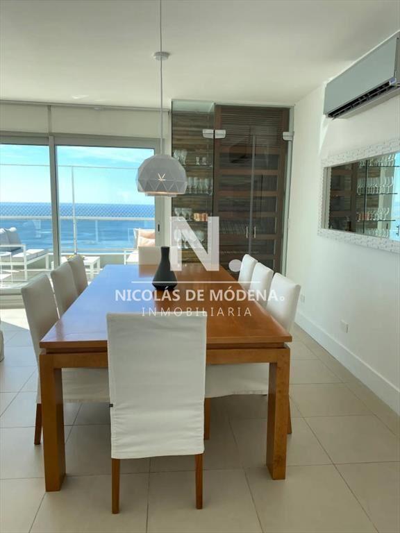PentHouse de cuatro dormitorios en suite en Le y