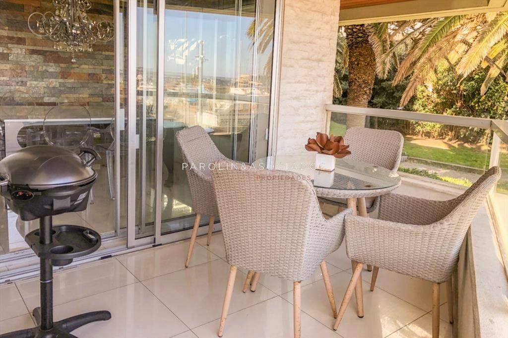 Apartamento En Venta Edificio Espigon Frente Al