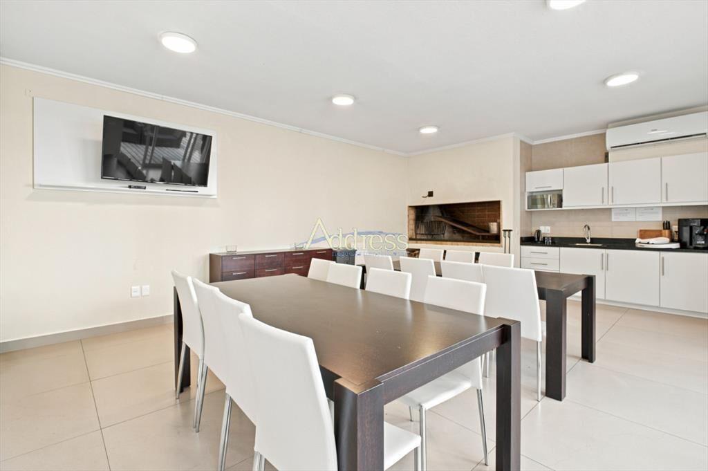 Venta Apartamento Frente al Maren Playa Mansa, 2 suites y P