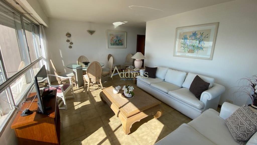 Muy lindo apto 3d,  3 baños, con vista a la -