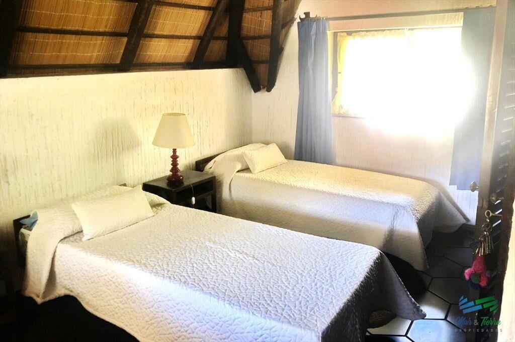 Excelente casa zona RIncón del Indio.