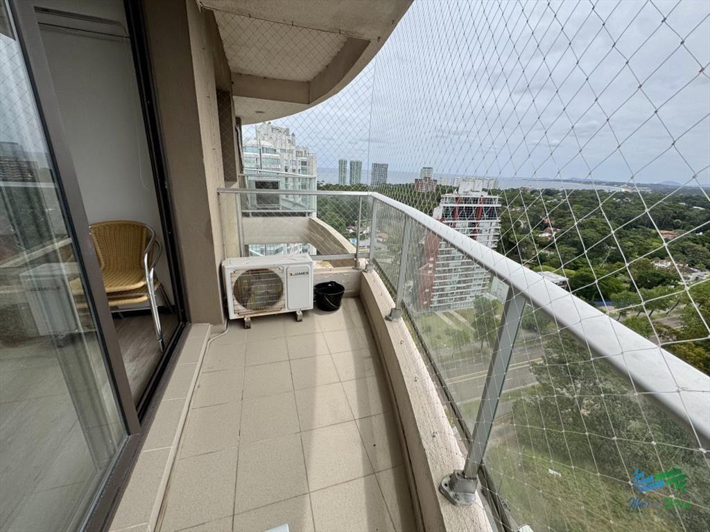 En venta apartamento 2 dormitorios, torre con buenos servic