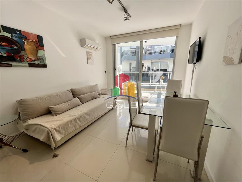 Excelente apartamento en venta en peninsula