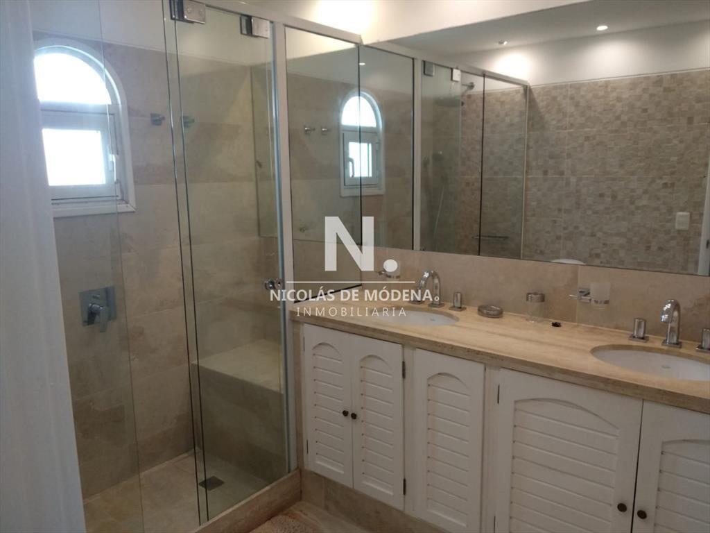 Apartamento de 3 dormitorios 2 baños