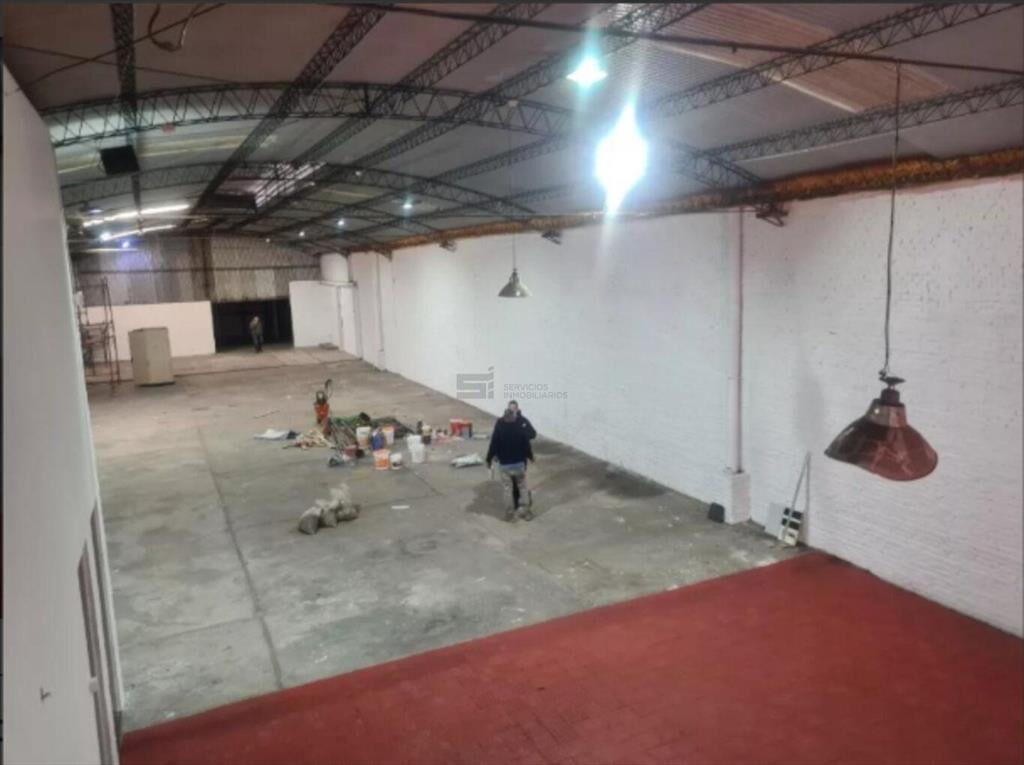 Se vende galpón con renta en Unión