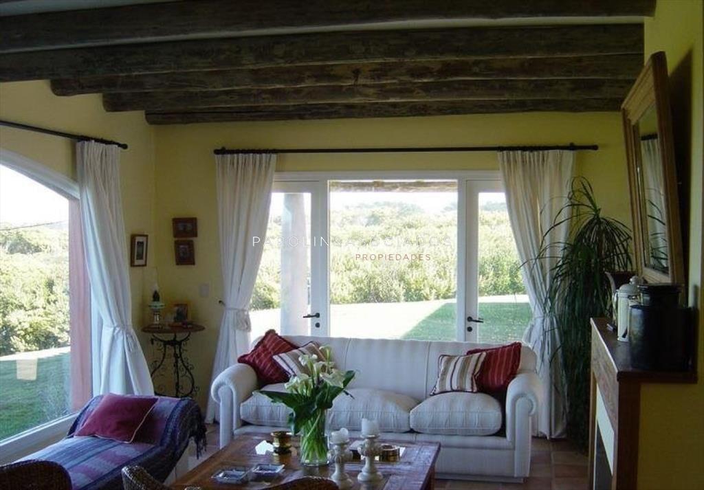 Hermoso chalet con vista al Mar en el Chorro, Manantiales