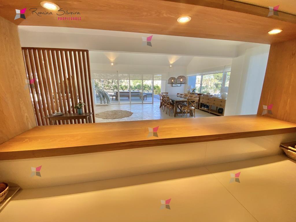VENTA DE CASA 5 DORMITORIOS PINAR DEL FARO
