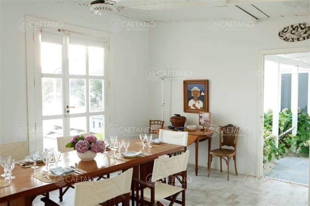 Casa sobre la playa, ideal para veranear!