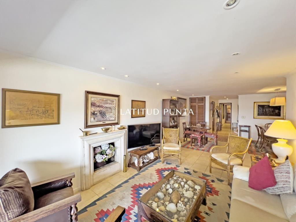 Puerto de Punta del Este, apartamento de 4 dormitorios