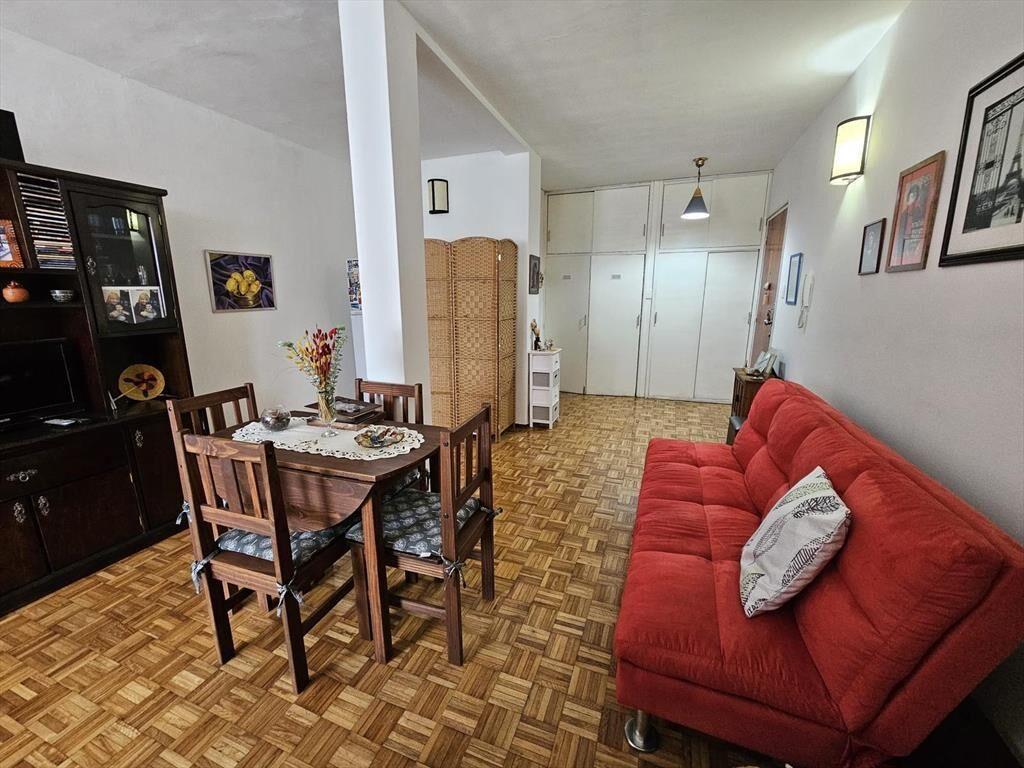 Venta de Monoambiente de 37 m². Centro (Gran ventanal haci