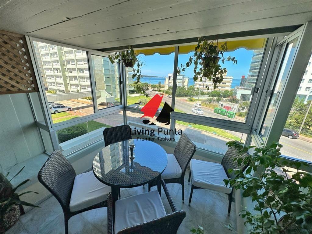 Apartamento en venta a pasos del mar