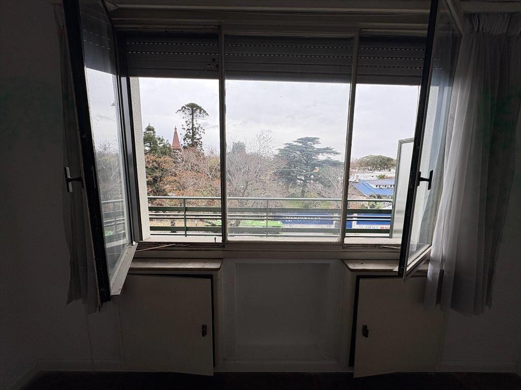 Alquiler Apartamento al frente con un dormitorio y terraza