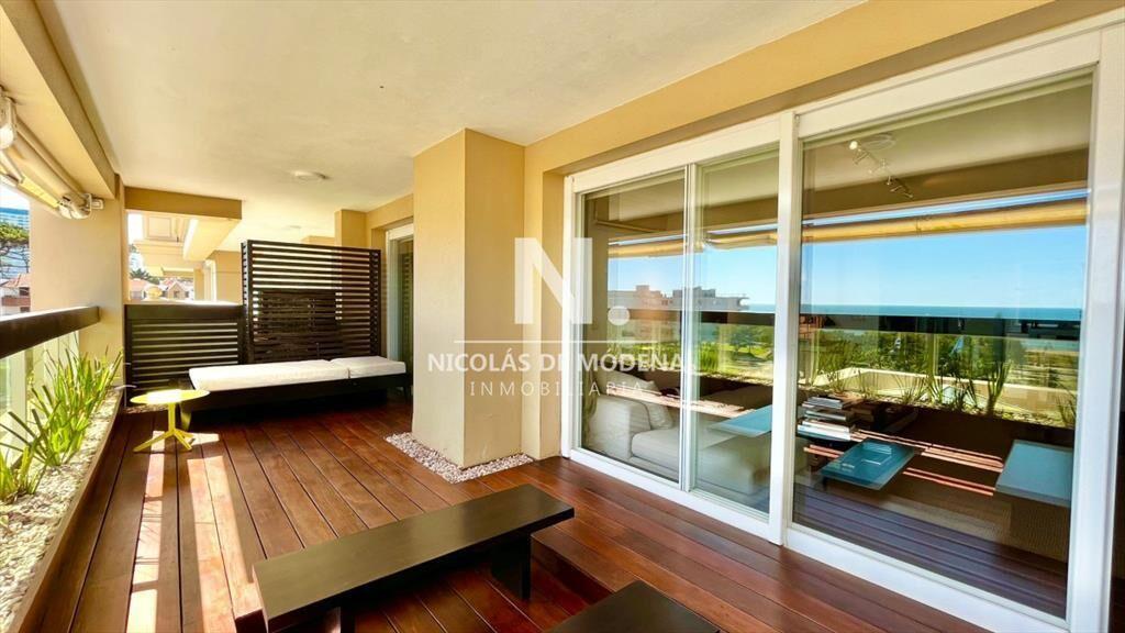 Venta de Hermoso Apartamento de 2 dormitorios en edificio d