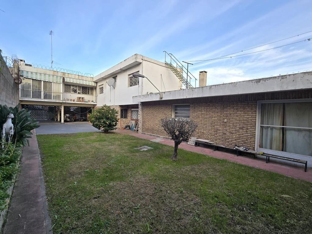 Casa de 2 plantas. Excelente oportunidad para vivienda fami