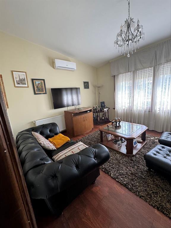 VENTA DE CASA 3 DORMITORIOS EN MALVIN SUR CON GRAN TERRENO