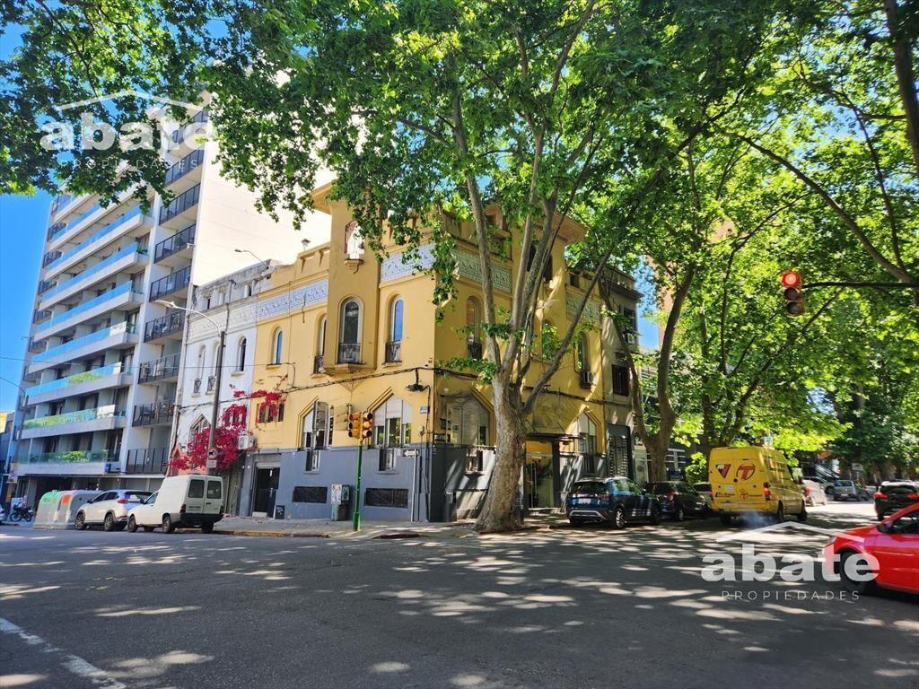 Venta propiedad corporativa - 423m2 sobre Av. Rivera próxim