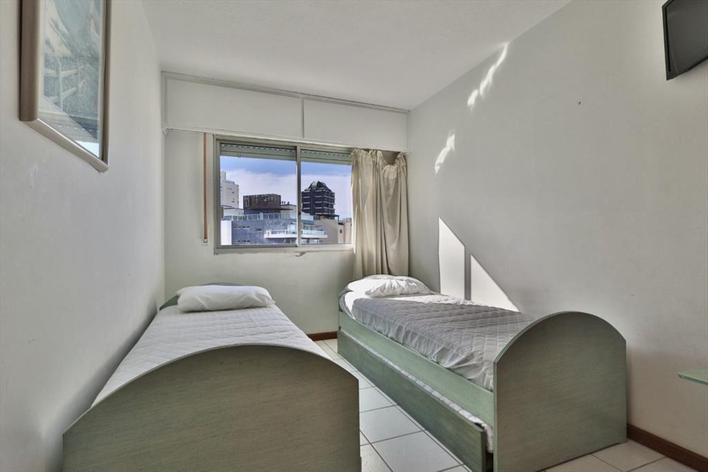DUPLEX DE 2 DORMITORIOS EN VENTA - PENINSULA