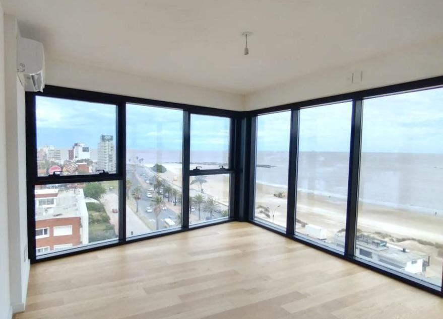 Venta Apartamento Malvín 3 dormitorios Vista al Mar Rambla
