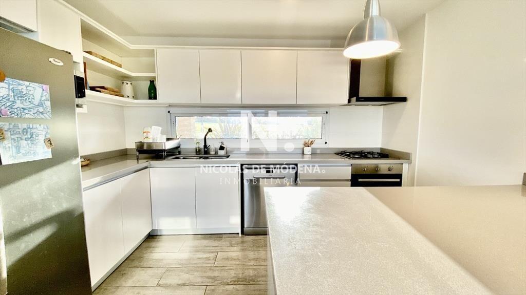 En venta chacra de 6 dormitorios en Laguna de los