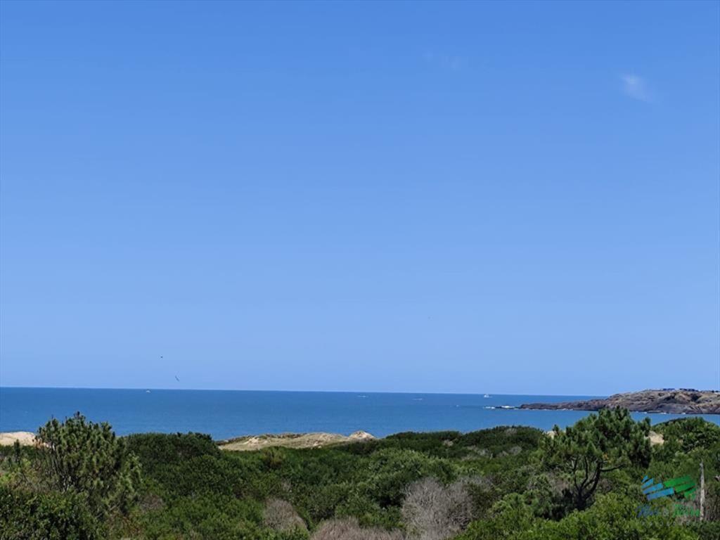 Venta de terreno a 50 metros de playa Mansa