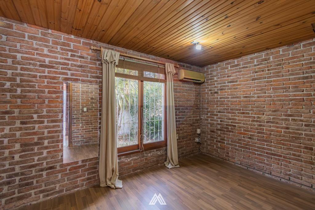 Venta, casa tres dormitorios en Atlántida