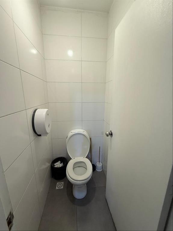 Alquiler local de 120m2 en Aguada General Flores