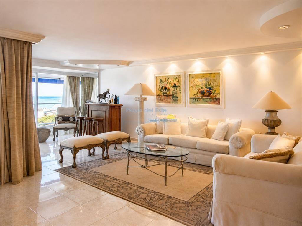Hermoso Departamento en venta con vista al mar, primera fil
