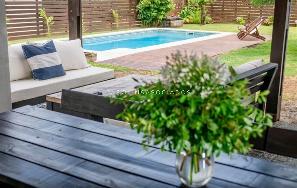 Venta de Casa 4 dormitorios, Manantiales, Punta