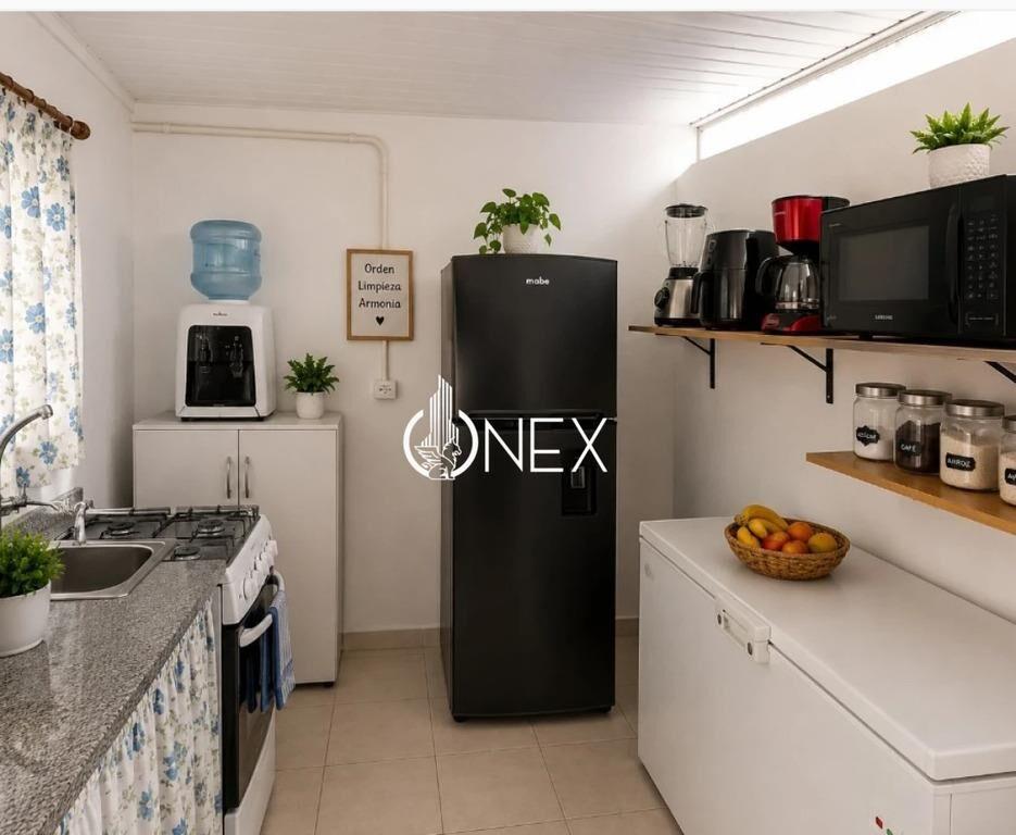 Se venden 2 casa en Maroñas, Montevideo.