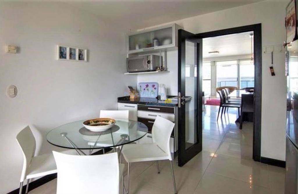 enta de Excelente Apartamento de 3 Dormitorios al