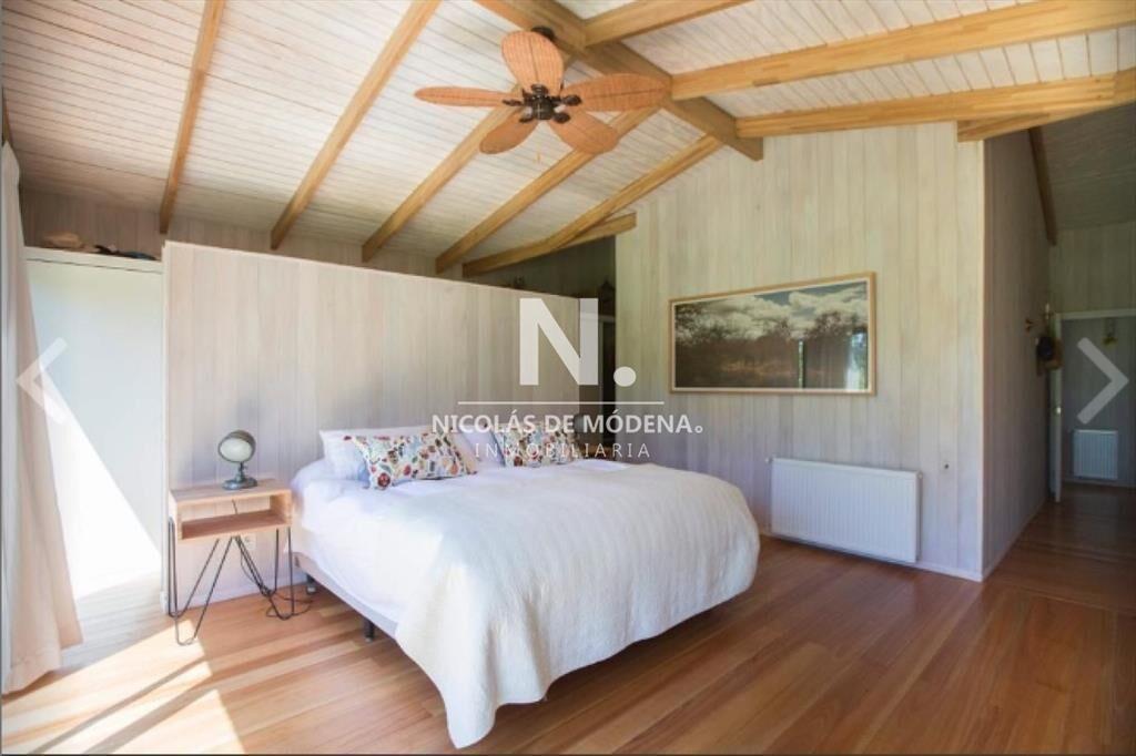 Casa de 3 dormitorios en El Tesoro - La Barra