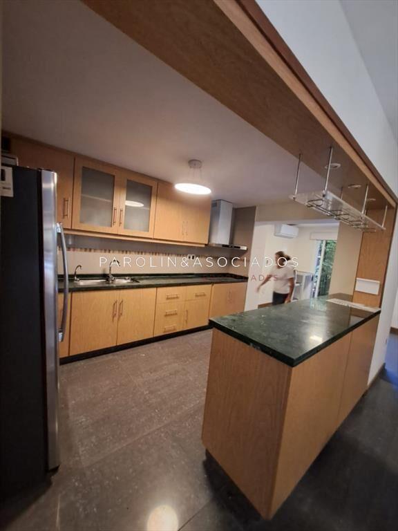 Espaciosa Casa en Barrio Privado de 6 dorm y en