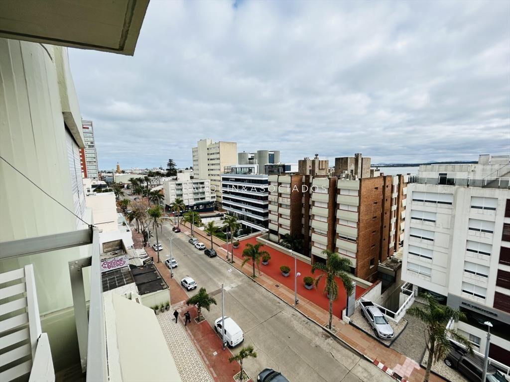 Apartamento en venta en zona Puerto, Punta del