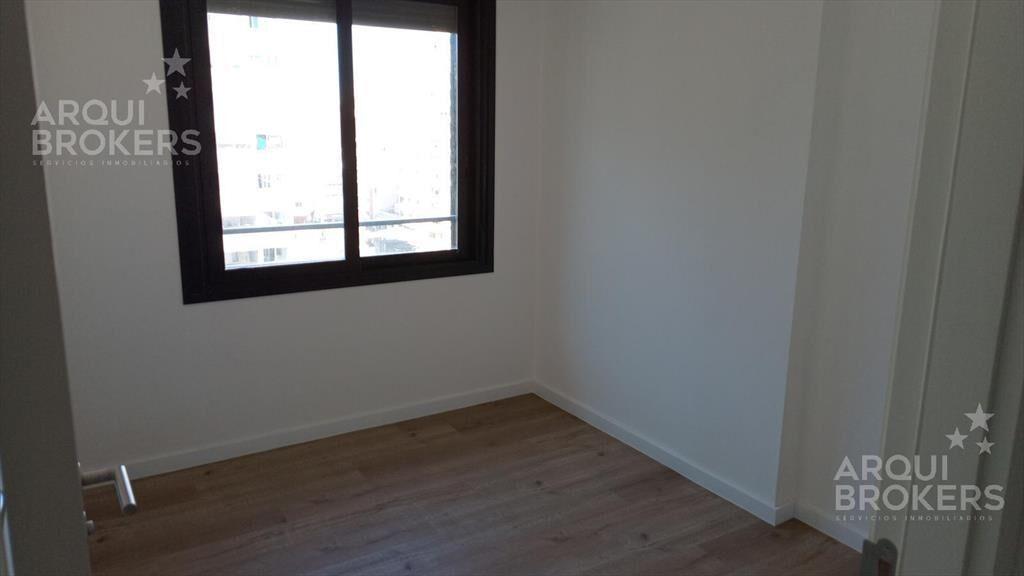 Apartamento de 2 dormitorios en venta en Centro