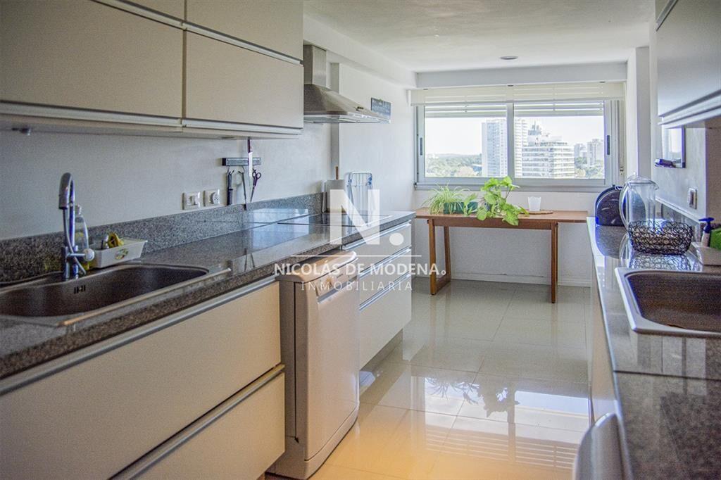 Excelente departamento en Punta del Este