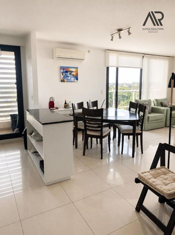 Apartamento en venta c/ cochera en Cantegril